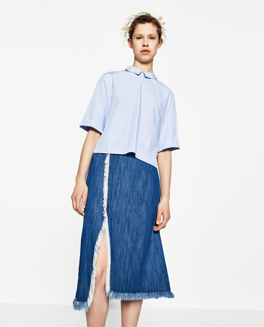 SKIRT WITH SLIT