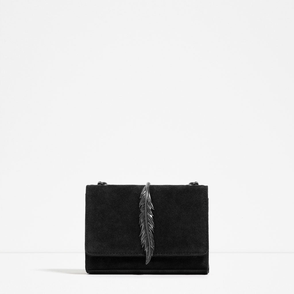 LEATHER CROSS BODY BAG WITH METAL DETAIL